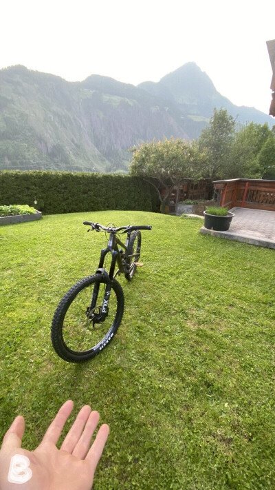 Commencal Clash Essential 2024