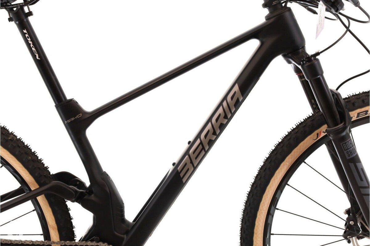 Berria Mako 6.1 XT 2025