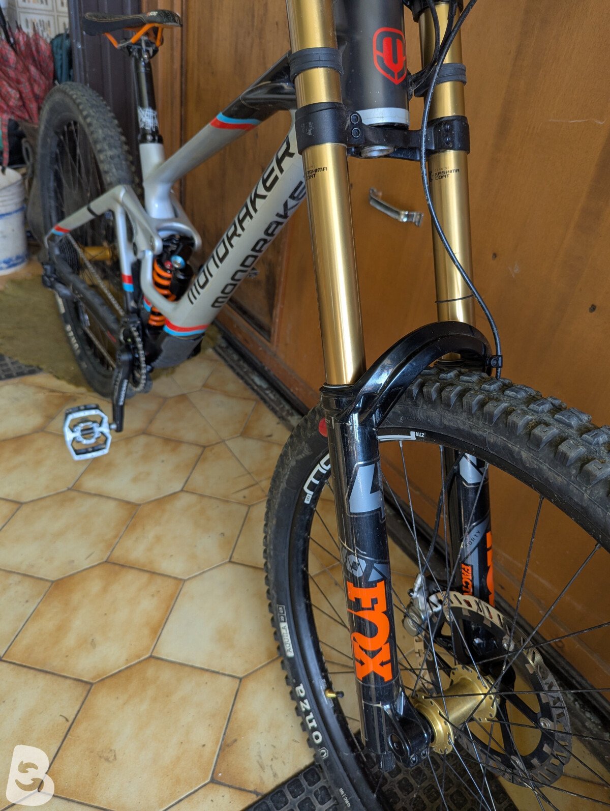 Mondraker Summum Carbon RR 2022
