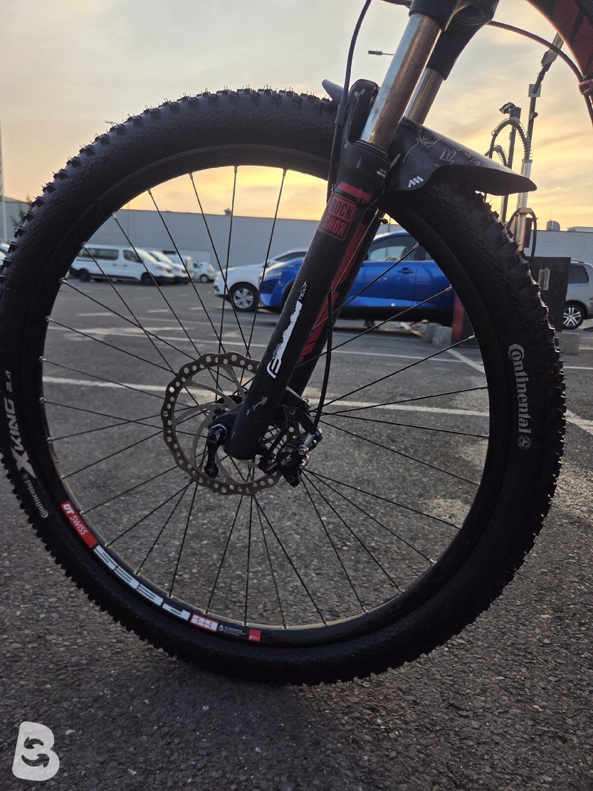 Specialized Camber 2021