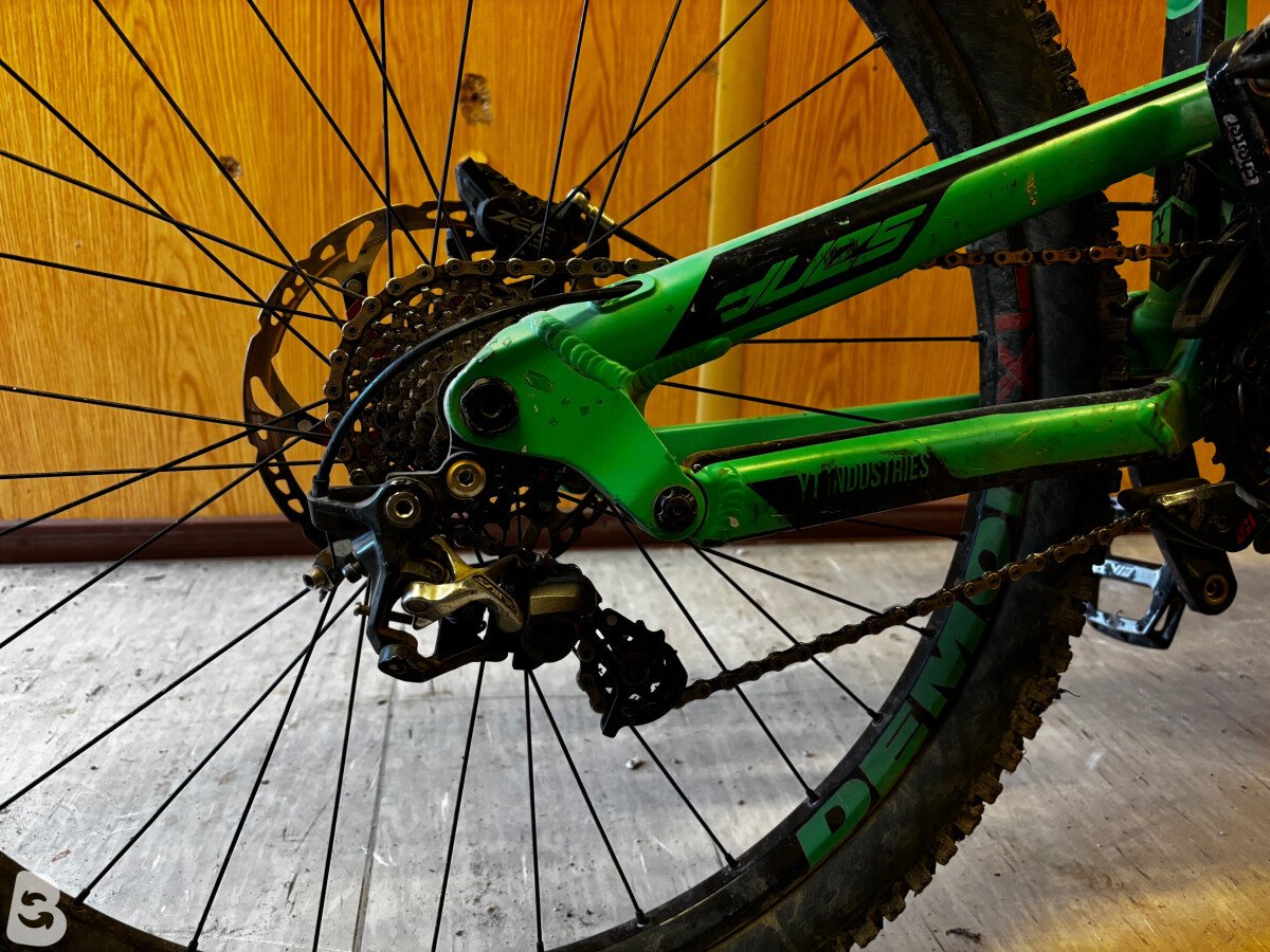 YT Industries TUES AL 2016