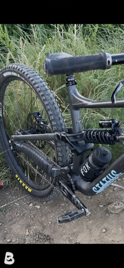 Specialized Status 160 2023