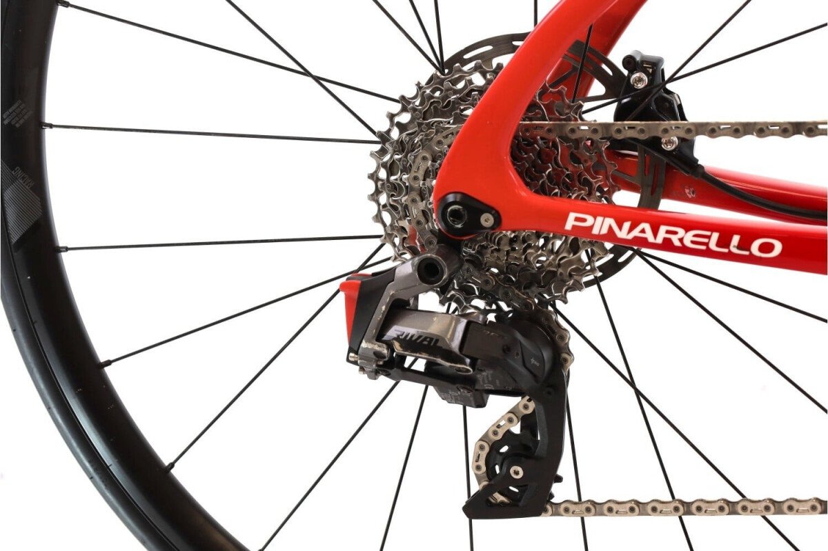 Pinarello Paris Disk AXS 12V 2024