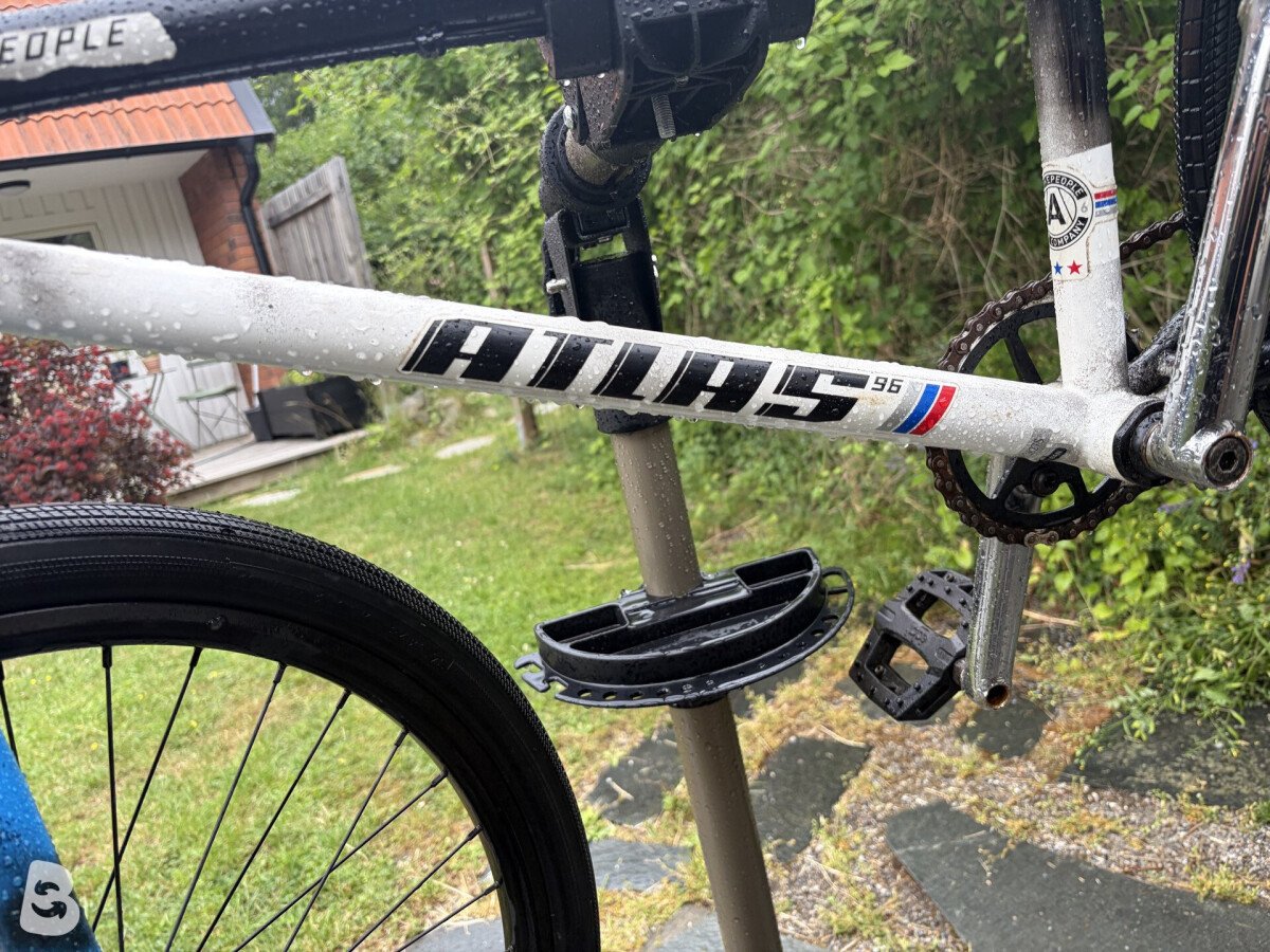 WeThePeople Atlas 24" 2023
