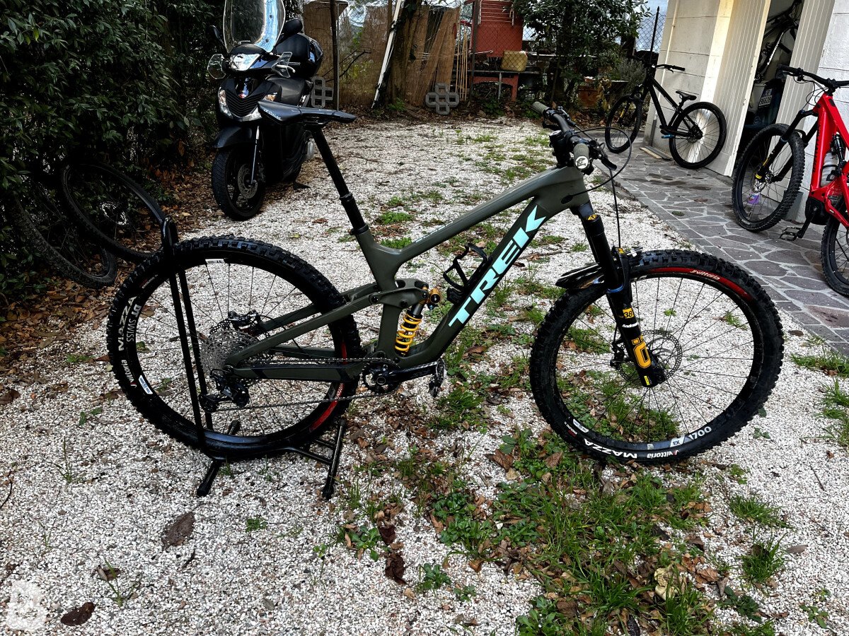 Trek slash 9.7 2023