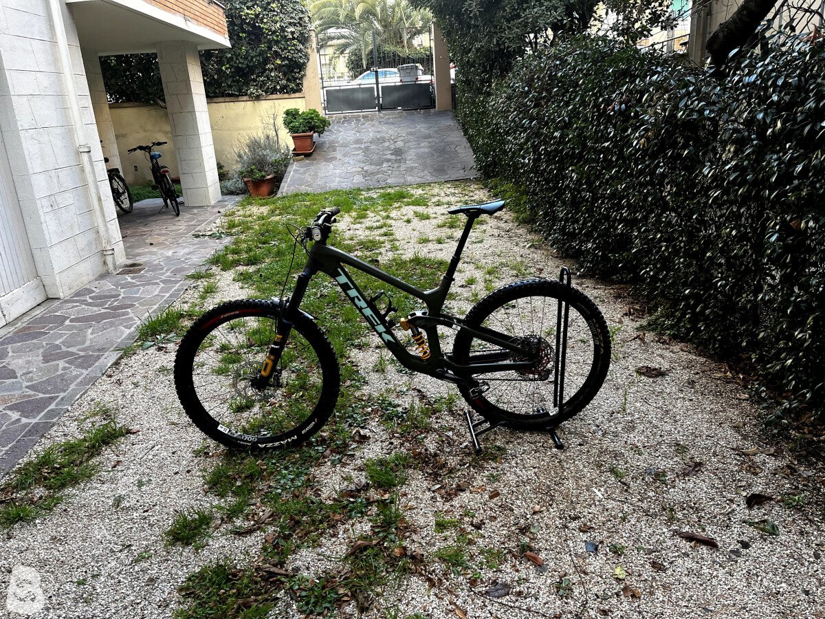 Trek slash 9.7 2023