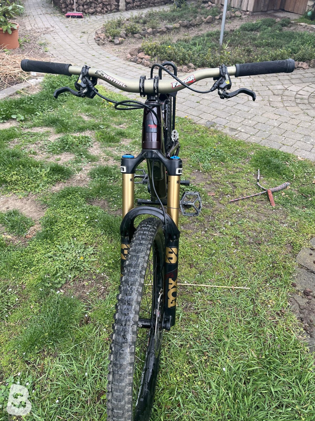 Santa Cruz NOMAD X01 / Air / AXS / RSV / Carbon CC / 27.5 2022