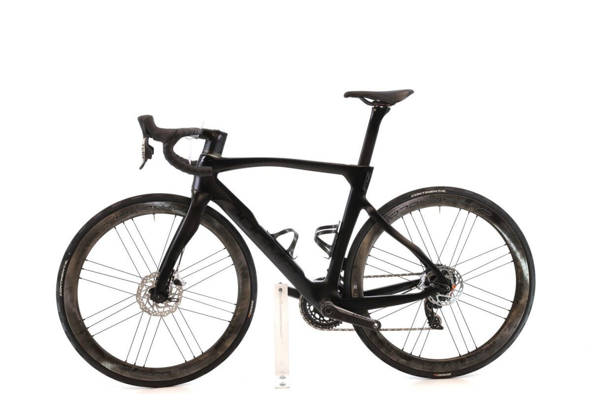 Pinarello Dogma F12 AXS 12V 2023