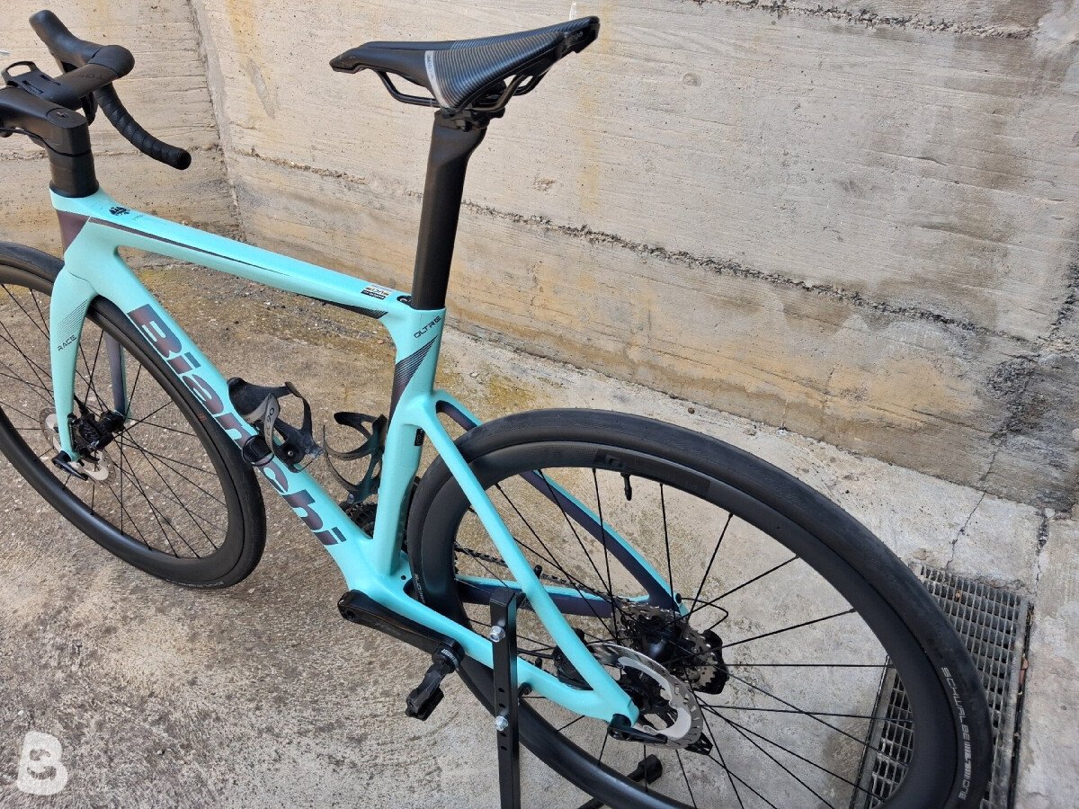 Bianchi Oltre Race 2024
