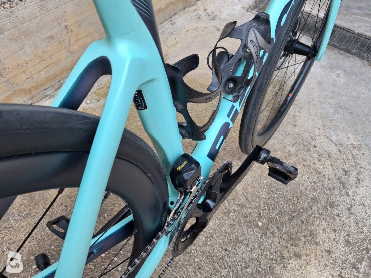 Bianchi Oltre Race 2024