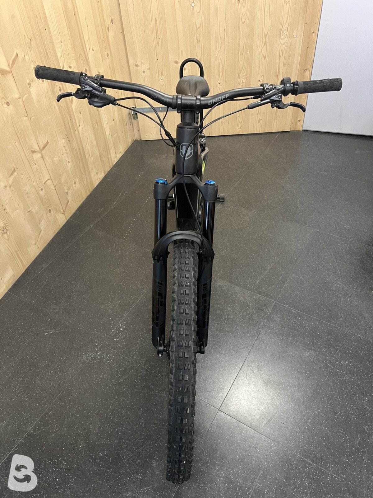 Mondraker crafty carbon r 2025