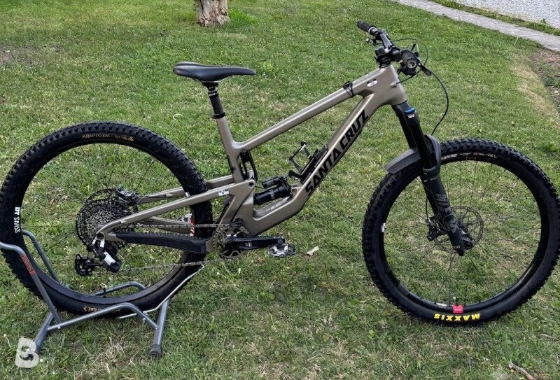Santa Cruz MEGATOWER S / Carbon C 2023