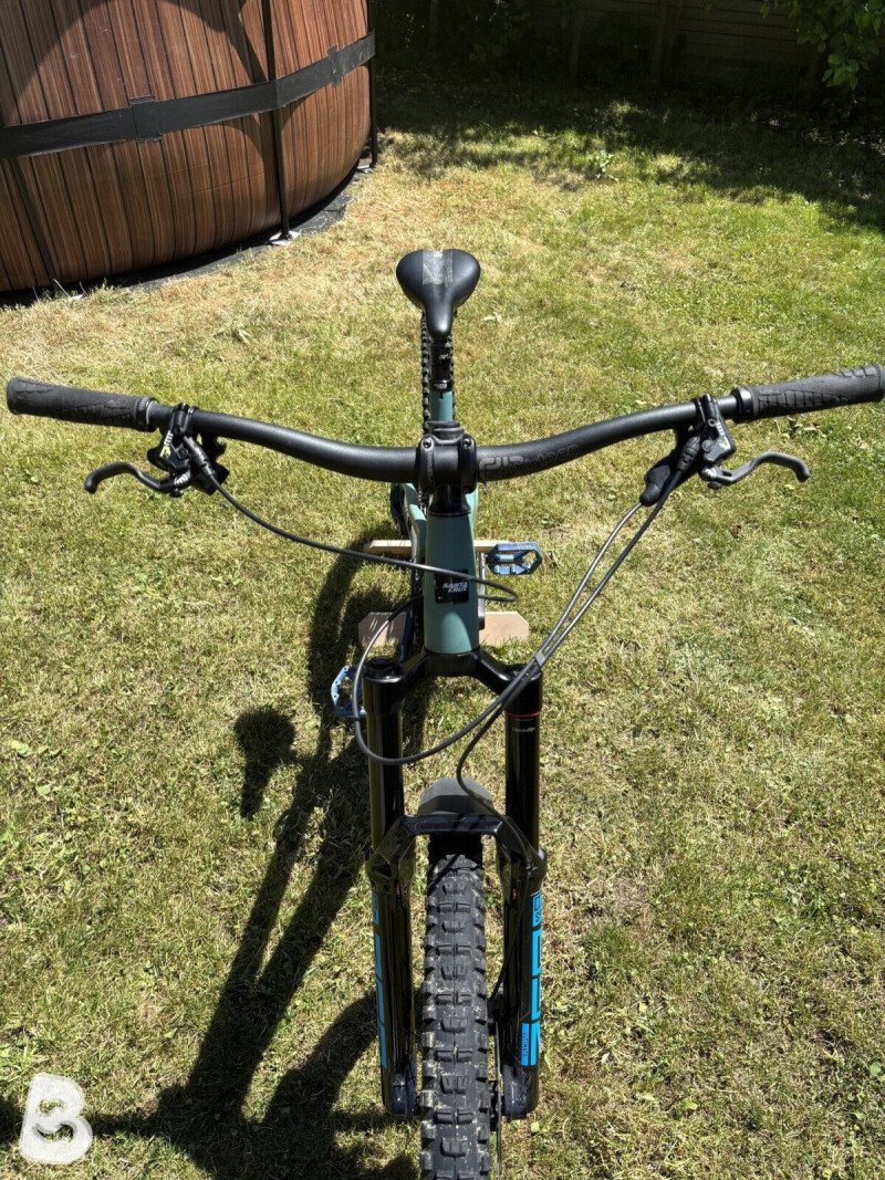 Santa Cruz Bronson R Carbon 2021