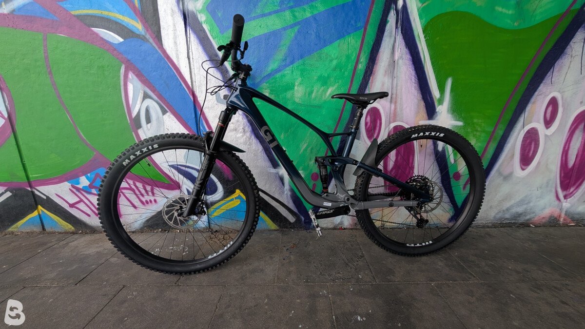 GT Sensor ST Carbon Pro 2023