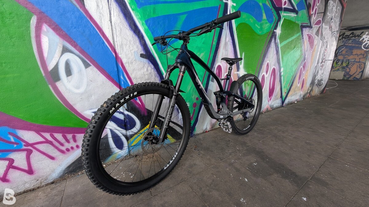 GT Sensor ST Carbon Pro 2023