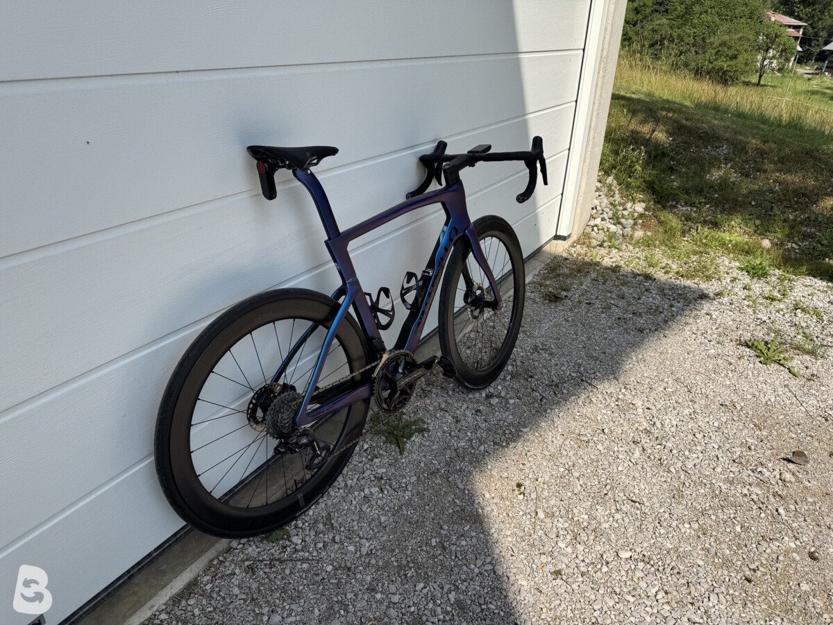Pinarello Dogma F 2025