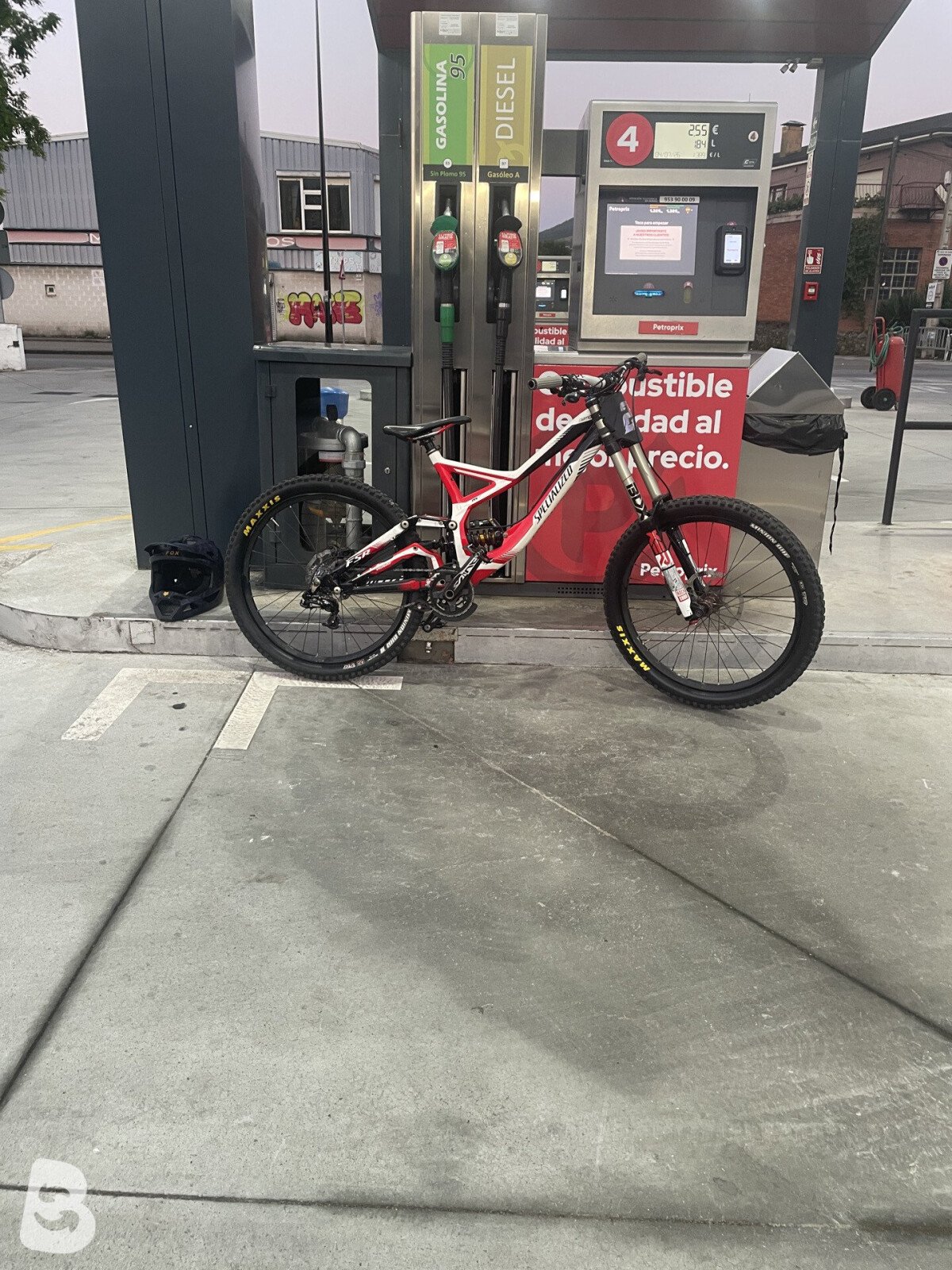 Specialized Demo 8 II 2012