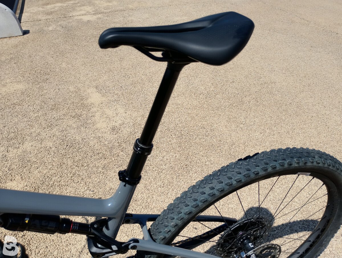 Specialized EPIC 8 pro 2025