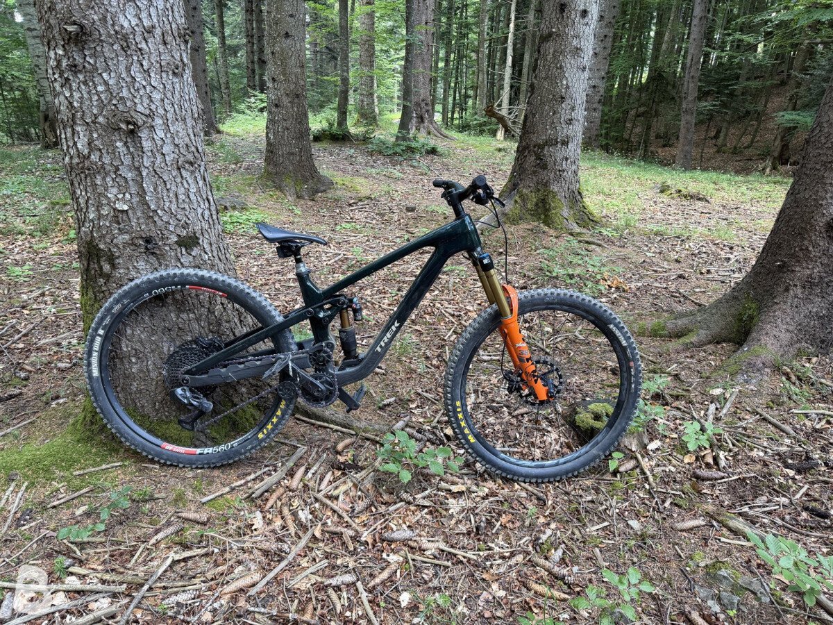 Trek Slash 2025