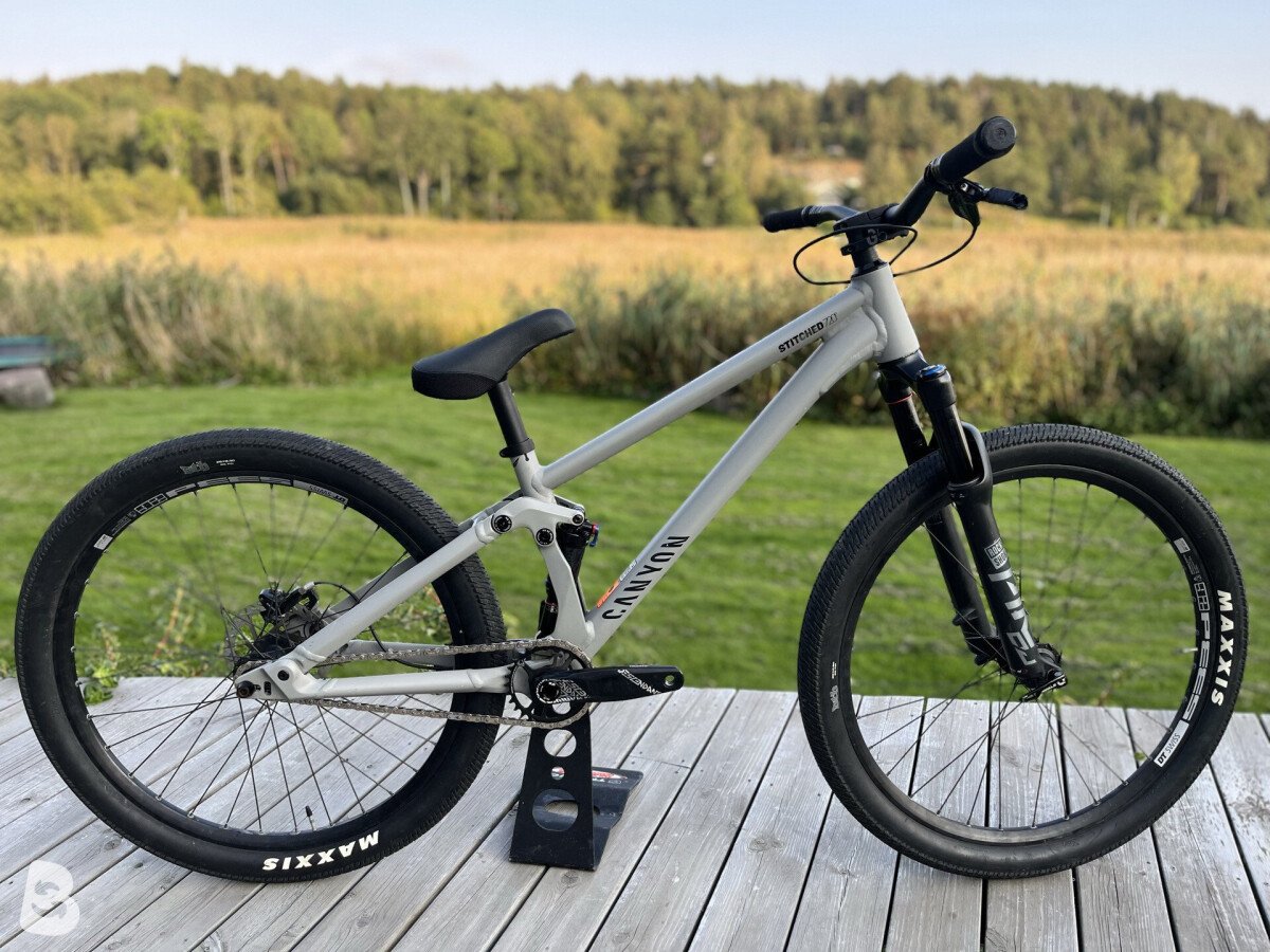 Canyon Stitched 720 2023