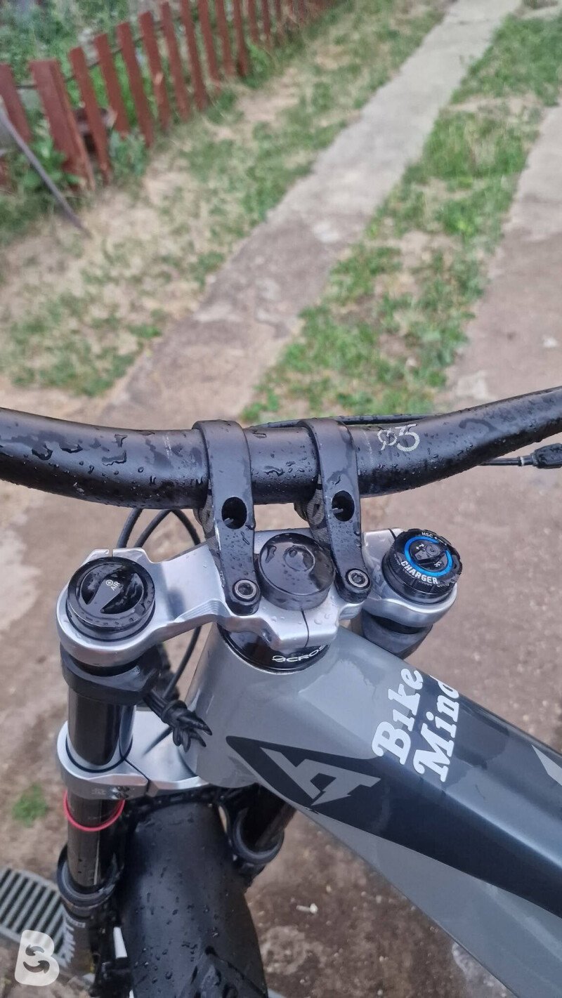 YT Industries Tues Base 2020