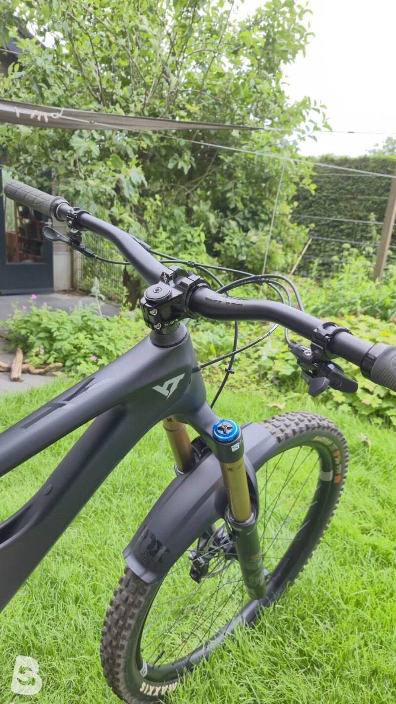 YT Industries Custom 2023