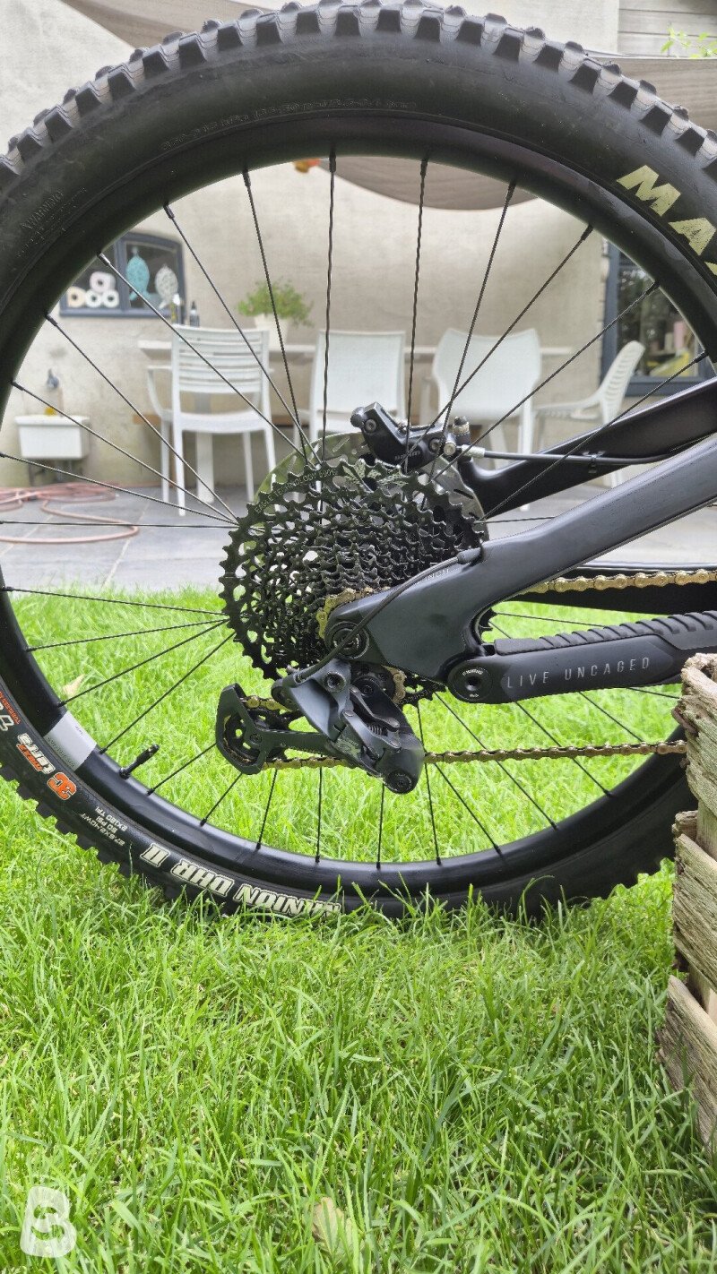 YT Industries Custom 2023