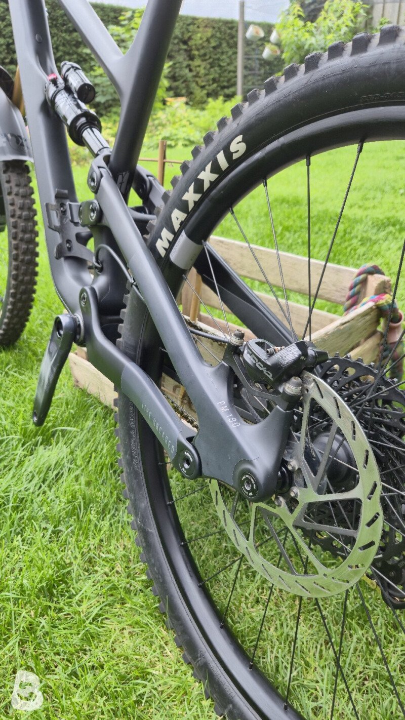 YT Industries Custom 2023