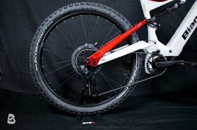 Bianchi E-Vertic FX SE GX12 CX 2026