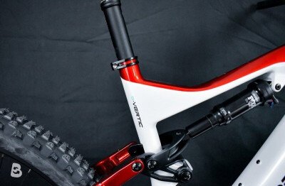 Bianchi E-Vertic FX SE GX12 CX 2026