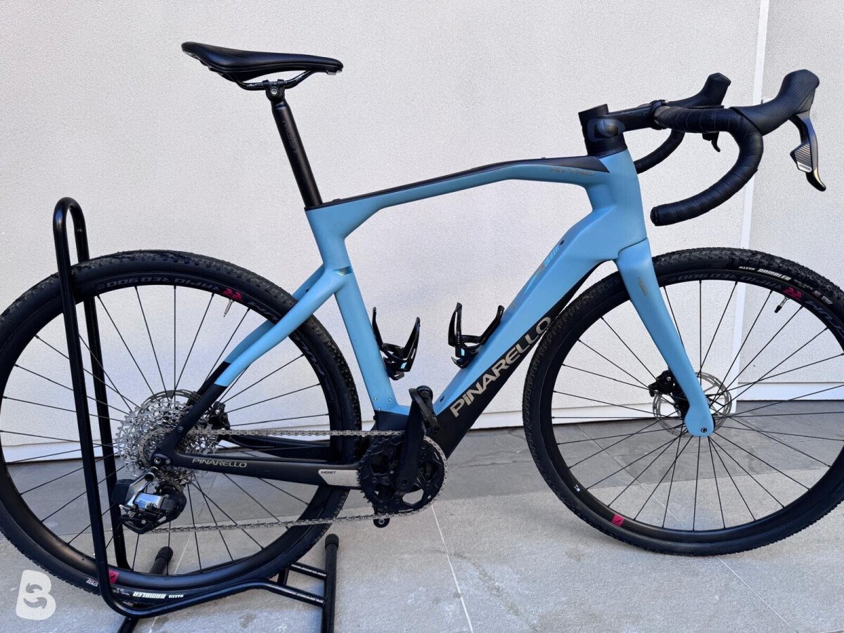 Pinarello NYTRO E5 GRAVEL - SRAM RIVAL AXS 2026