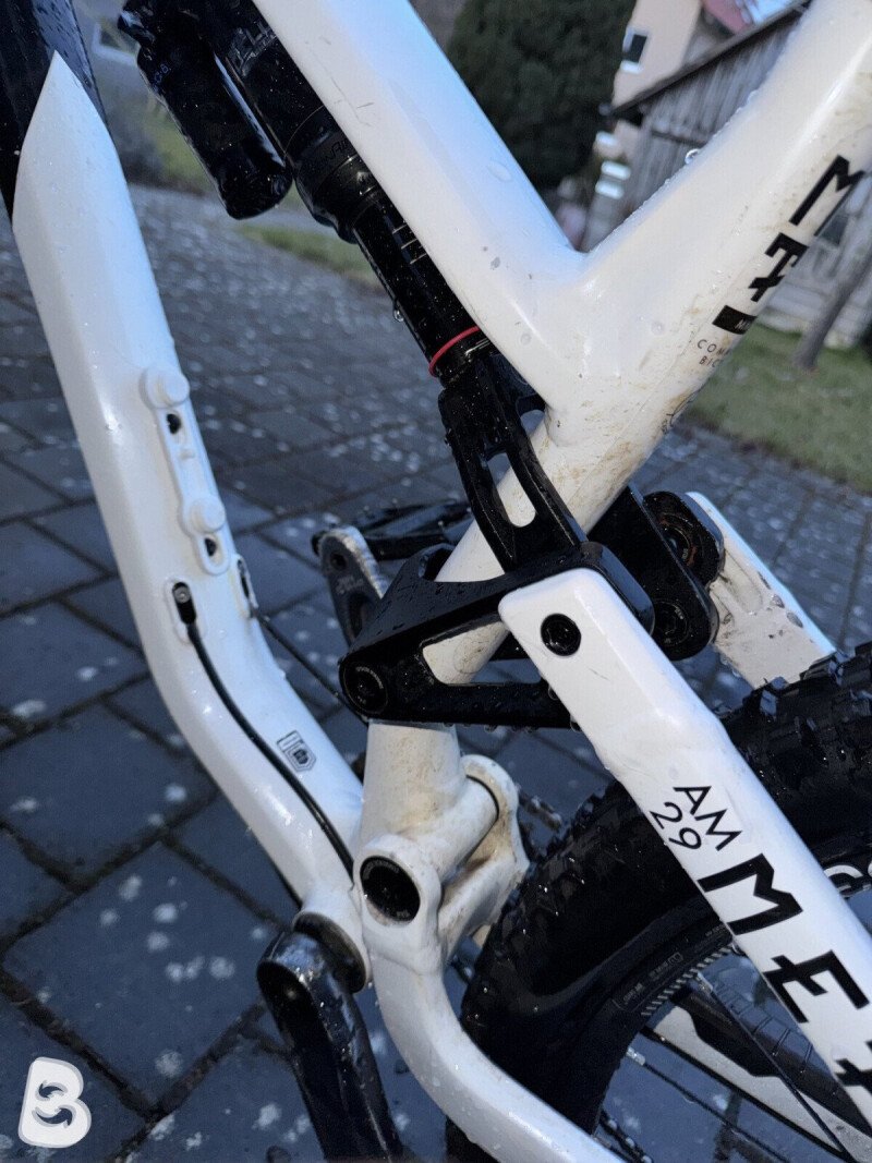 Commencal Meta AM Team