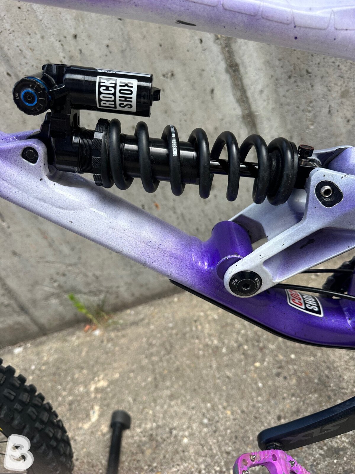 Commencal Clash Essential 2024