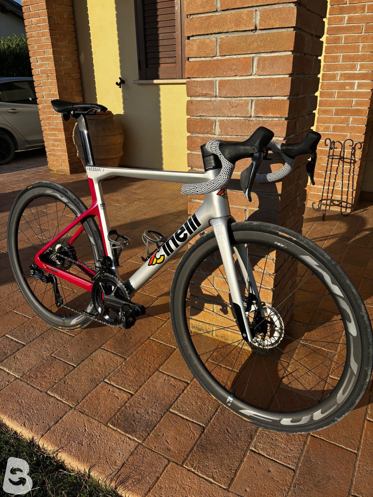 Cinelli Pressure Ultegra Di2 2026