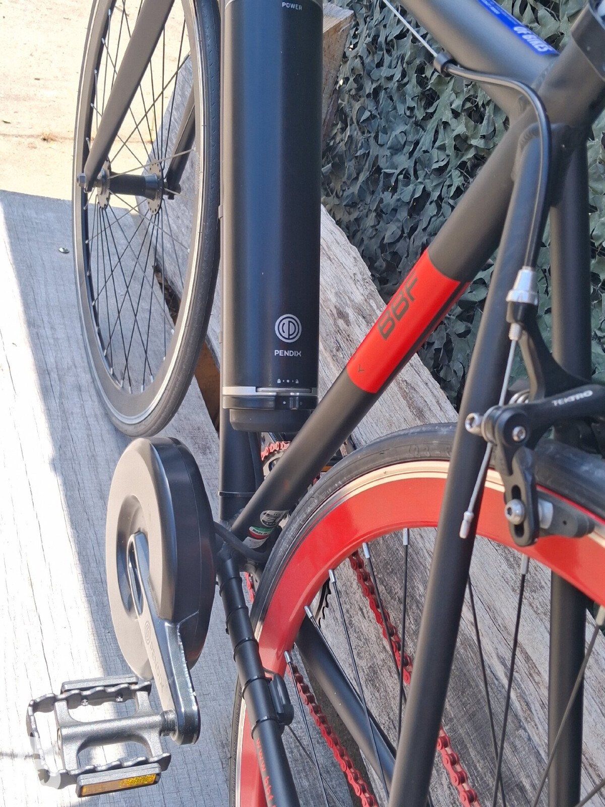 BBF Skinny mit Akku und Motor 2023