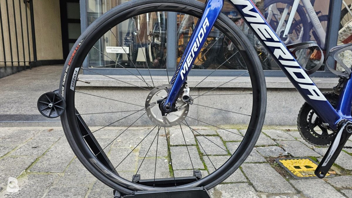 Merida Scultura bahrain edition disc sram red etap axs 2019