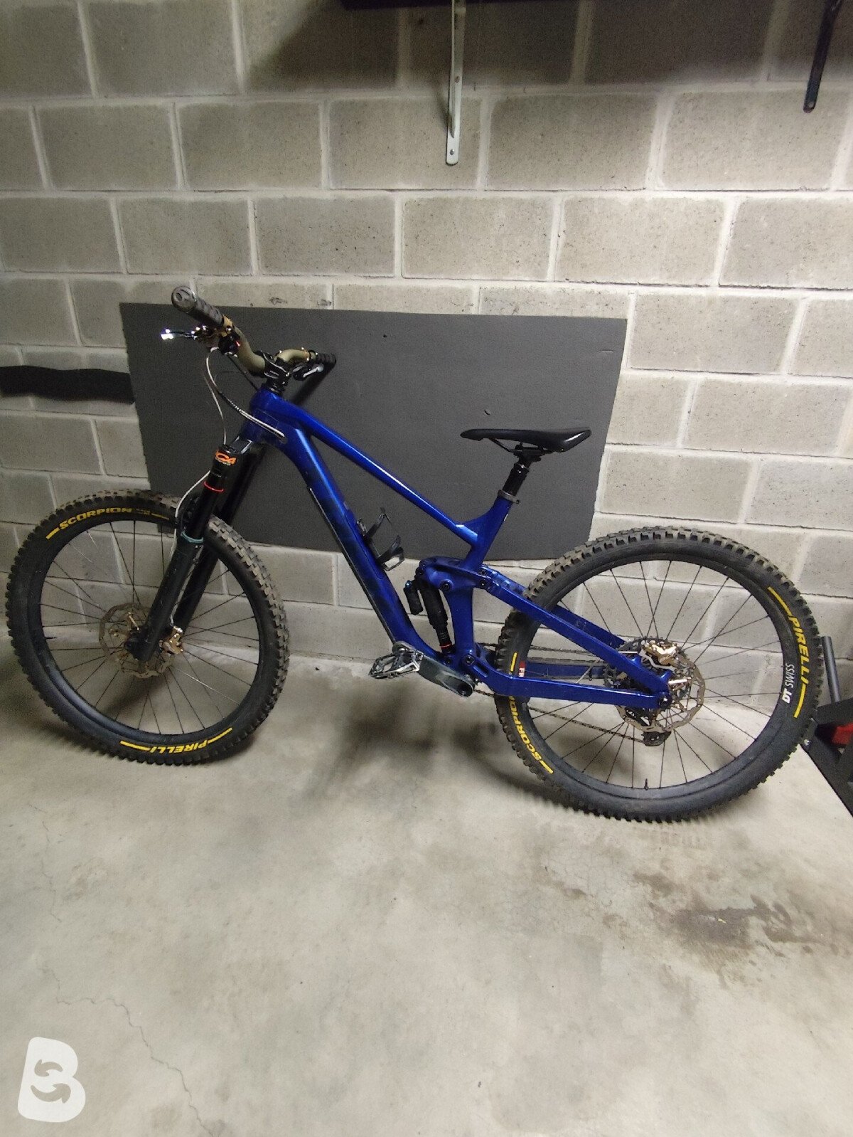 Trek Slash 8 Gen 5 2023
