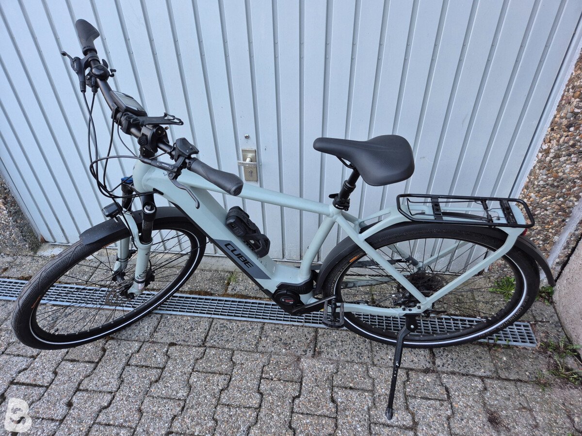 Cube Bikes Cube Kathmandu Hybrid Pro 625 2021