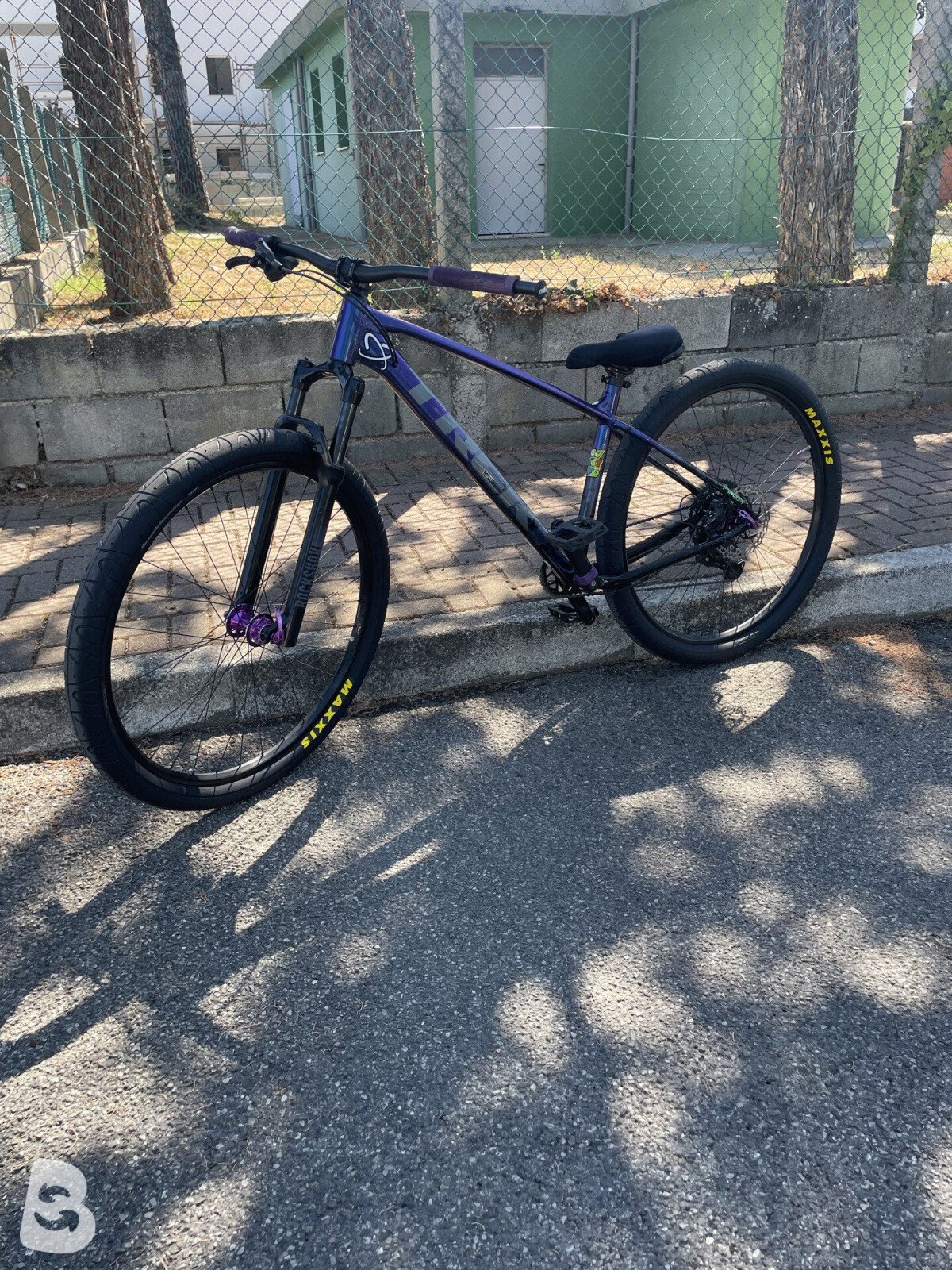 Trek marlin 5 wheelie bike version 2025