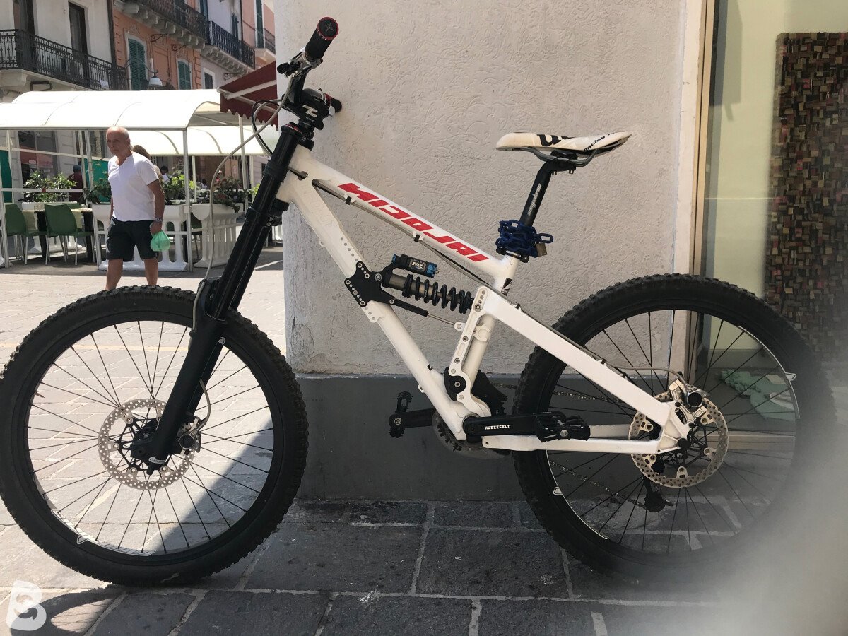 Nicolai Ufo st 2010