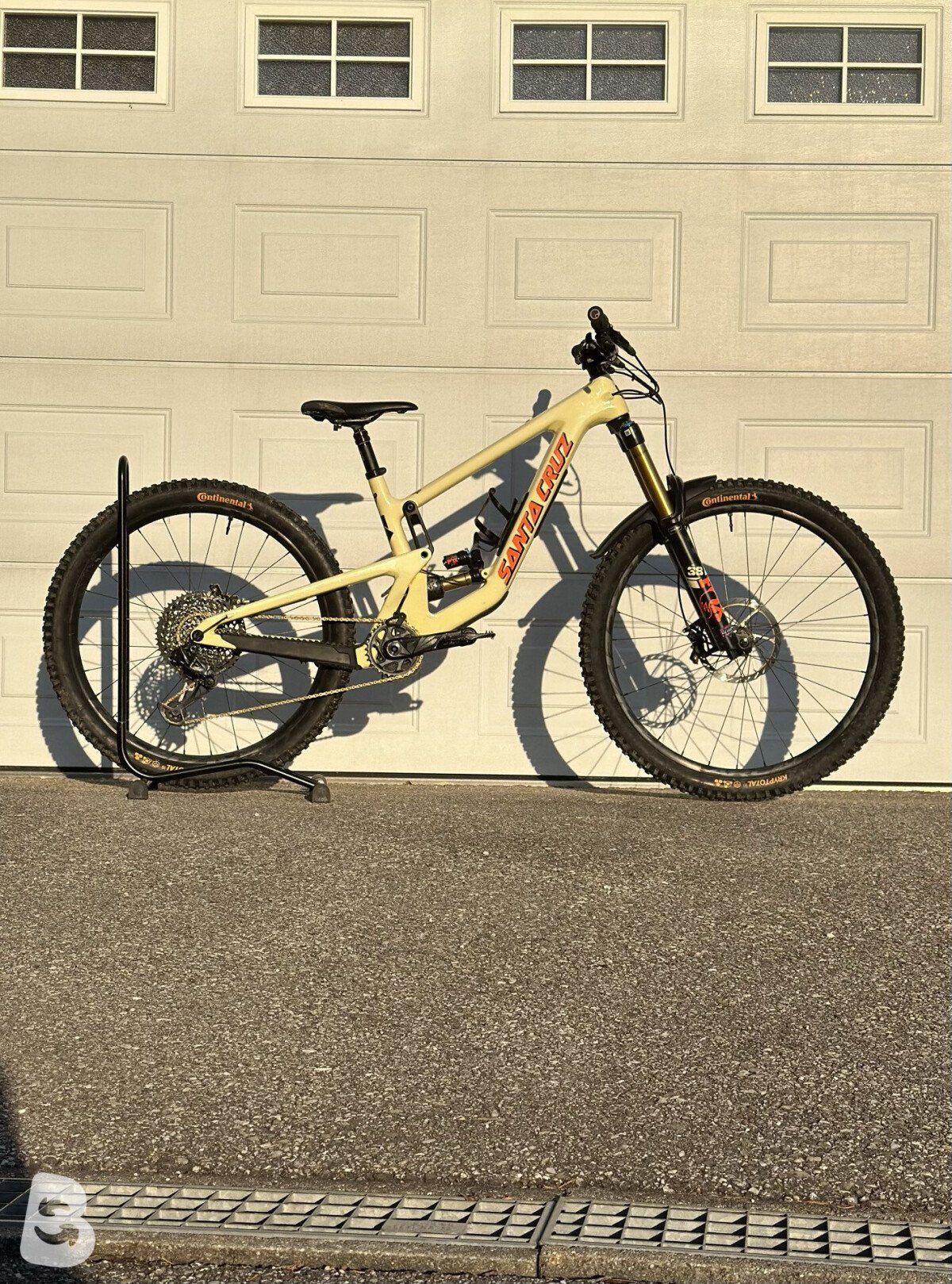 Santa Cruz Nomad X01 2024