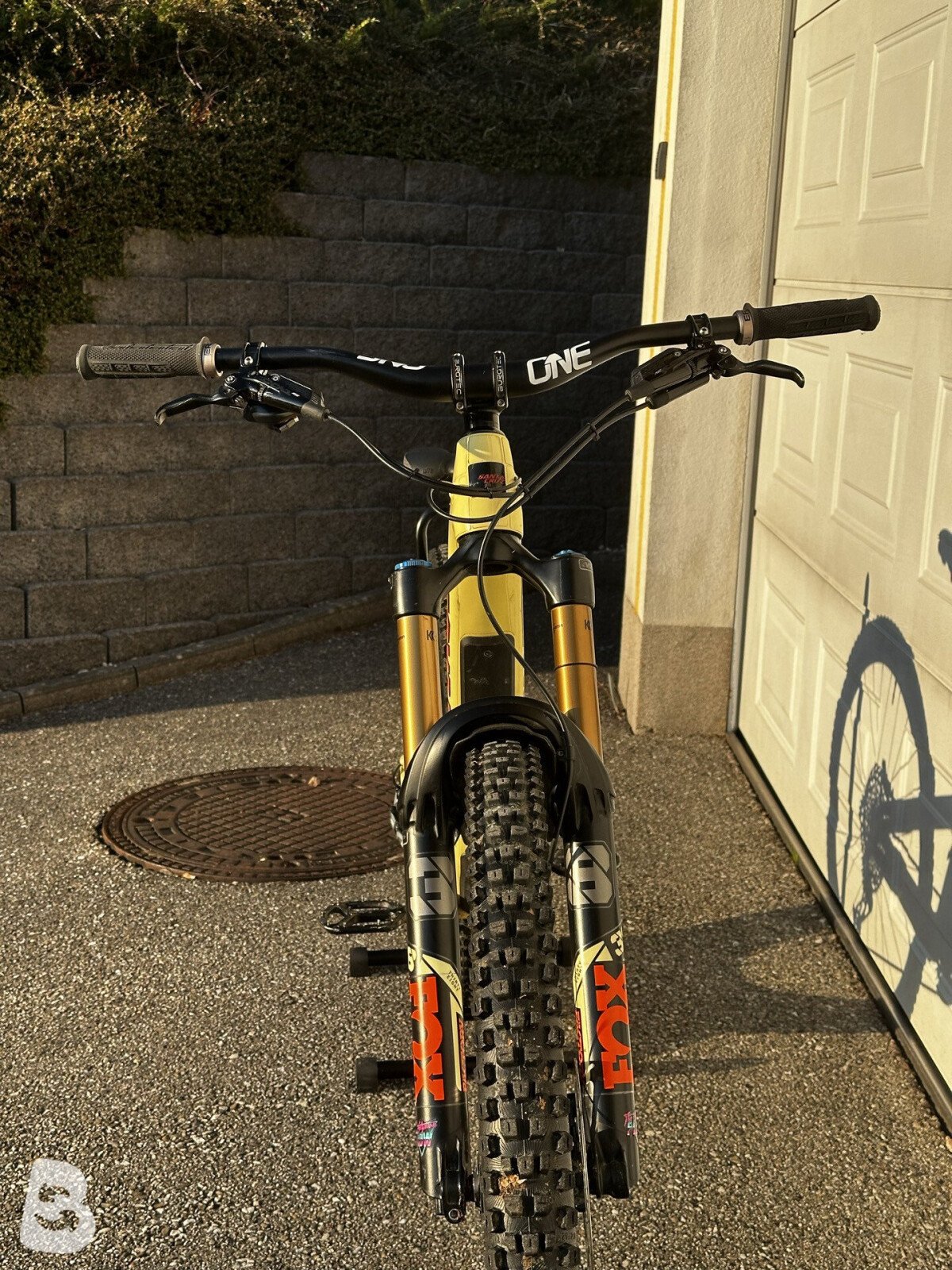 Santa Cruz Nomad X01 2024