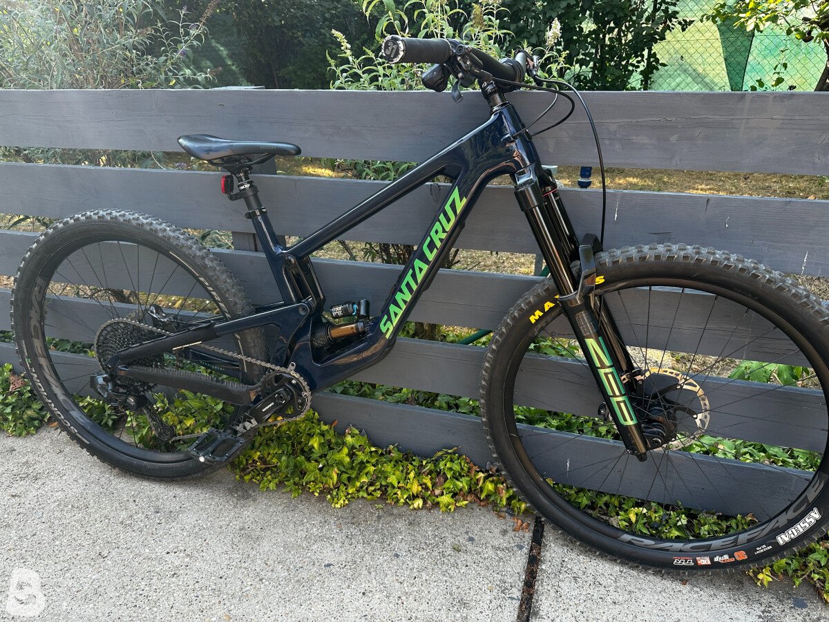 Santa Cruz MEGATOWER R / Carbon C 2023