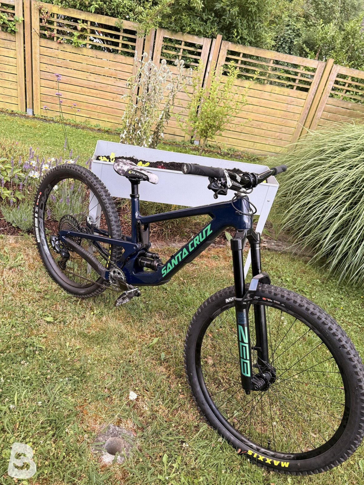 Santa Cruz MEGATOWER R / Carbon C / 29 2024
