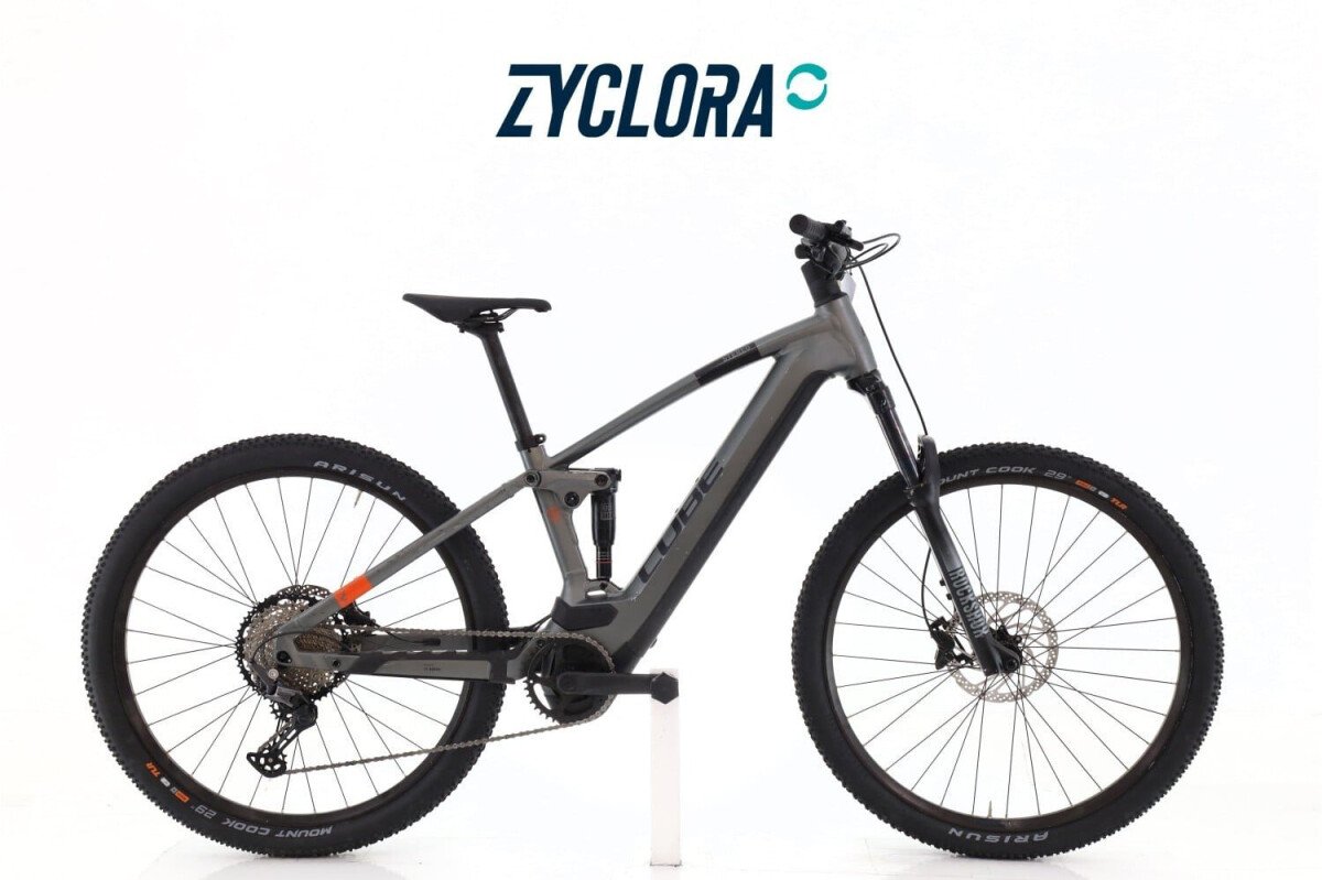Cube Stereo Hybrid Pro 2022