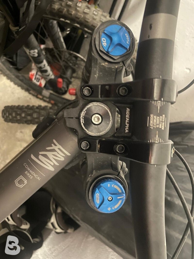 Commencal FURIOUS ESSENTIAL 2024