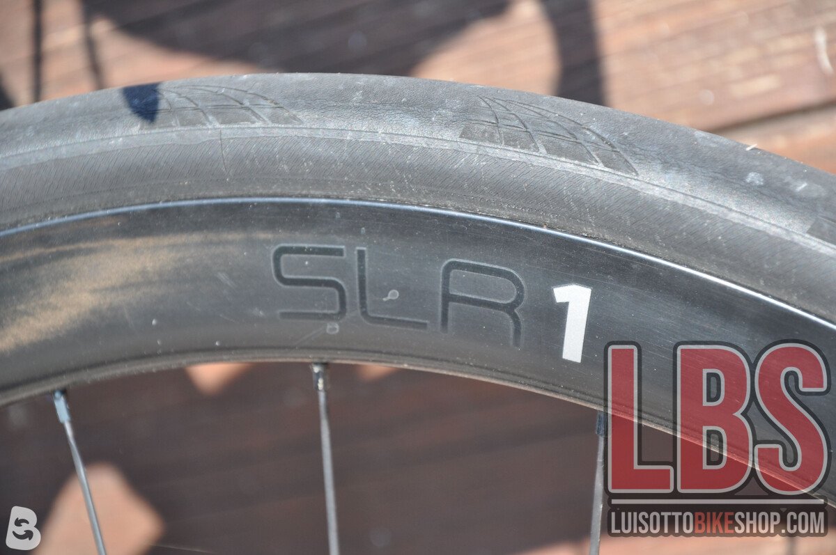 Giant TCR Advanced Ultegra Di2 cerchi Giant SLR1 2024