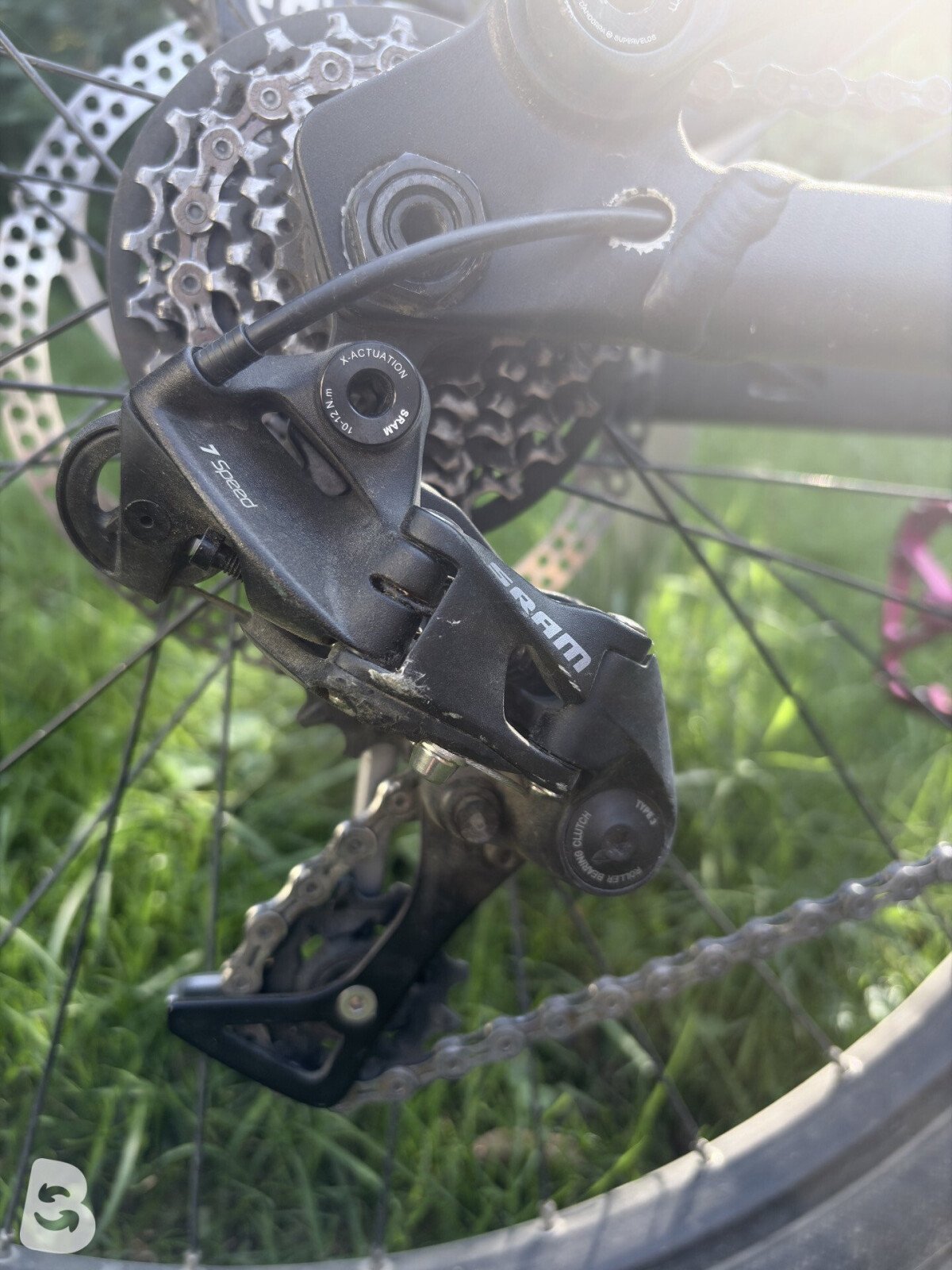 Commencal VIP SUPREME DH V3 650B ROCKSHOX 2015