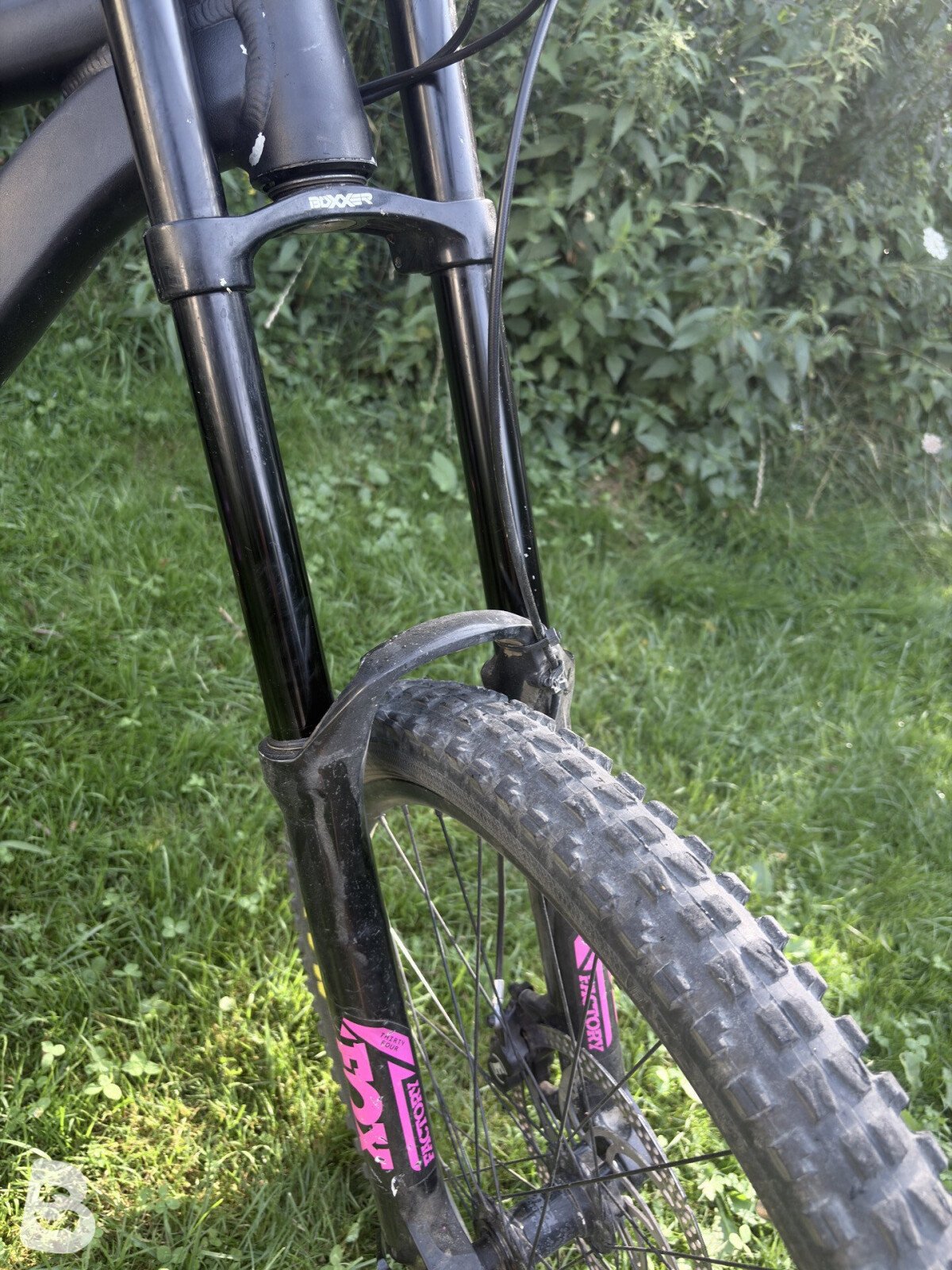 Commencal VIP SUPREME DH V3 650B ROCKSHOX 2015