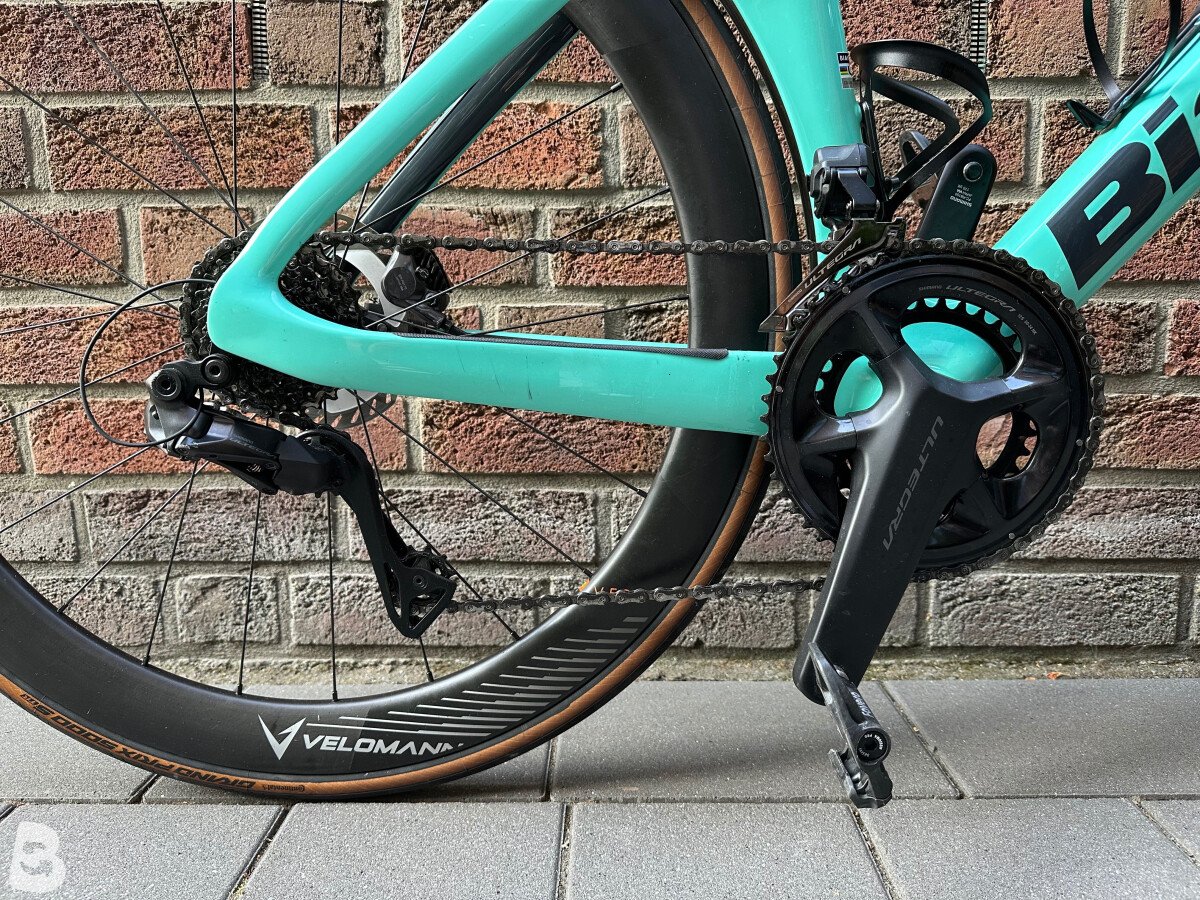 Bianchi Oltre Comp Ultegra Di2 2025